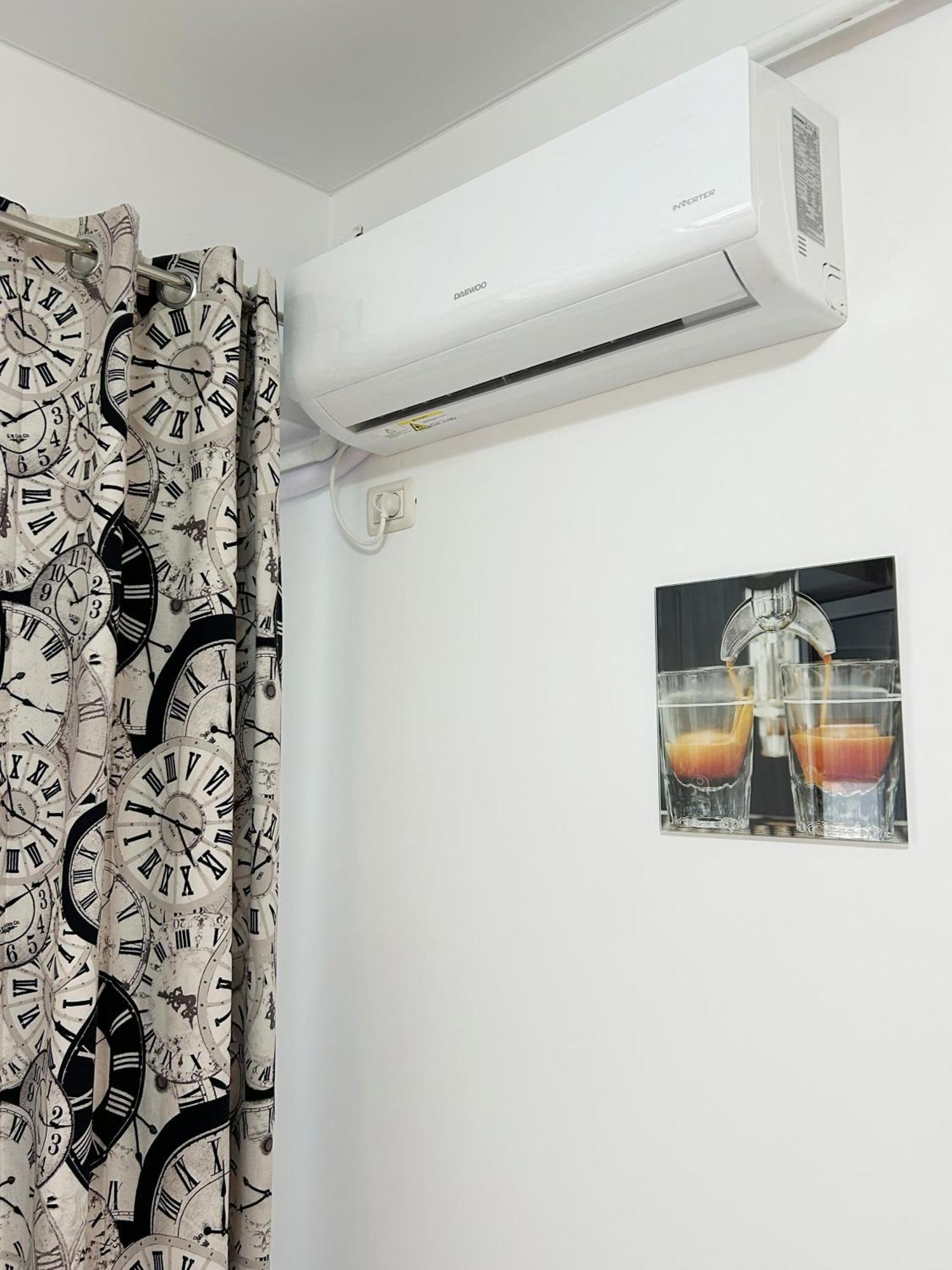 X Oasis Central Studio Apartament *
